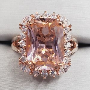 18k Rose Gold - 925 Morganite & Diamond Simulants Fancy Halo Ring